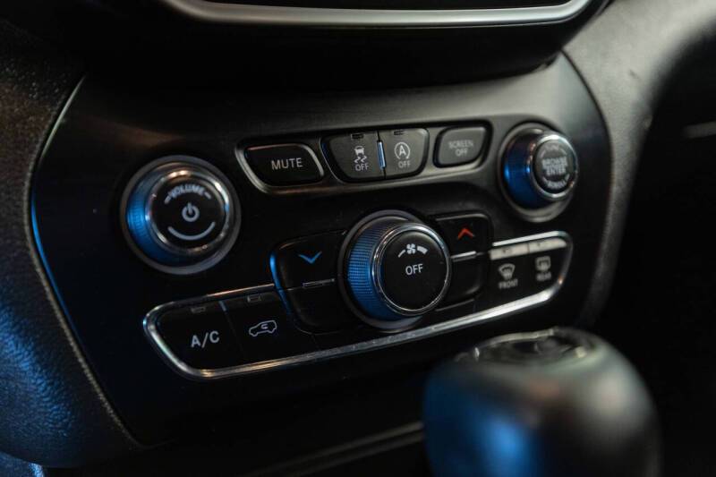 2020 Jeep Cherokee Altitude