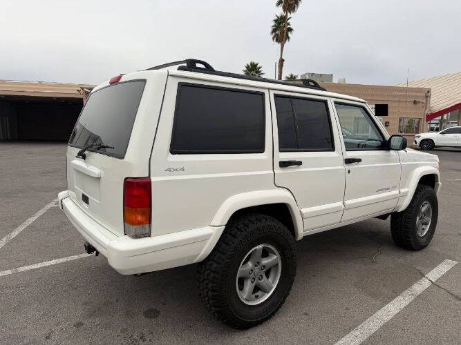 2000 Jeep Cherokee