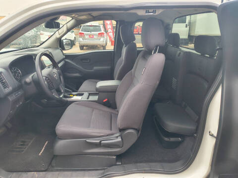 2022 Nissan Frontier S