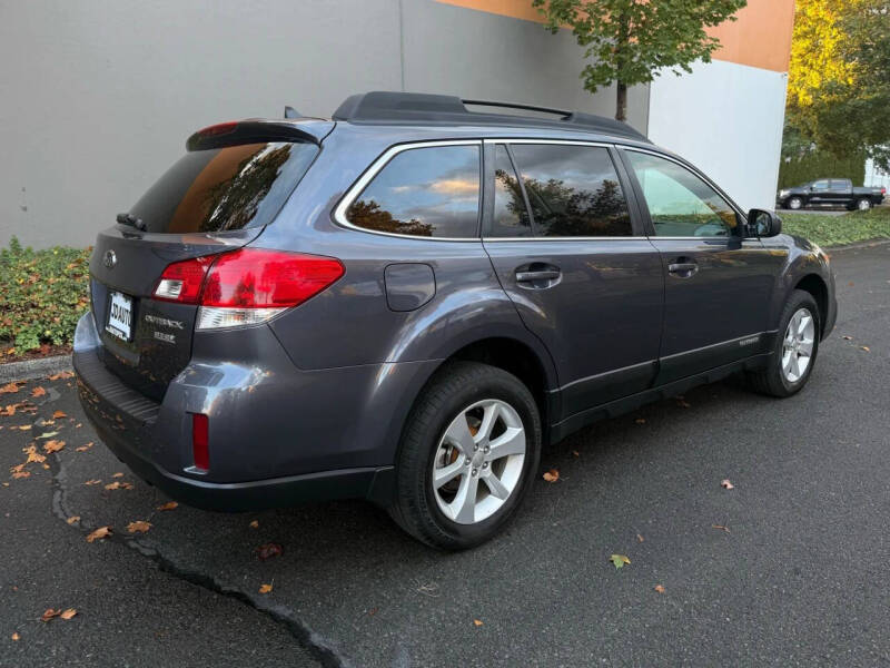 2013 Subaru Outback 2.5i Premium
