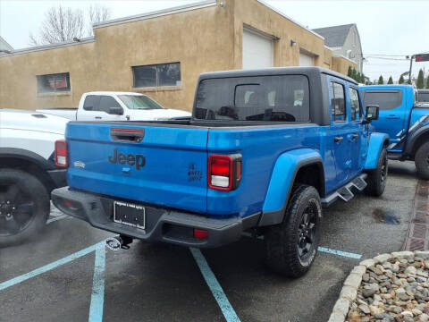 2022 Jeep Gladiator Willys