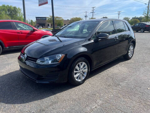 2017 Volkswagen Golf TSI S