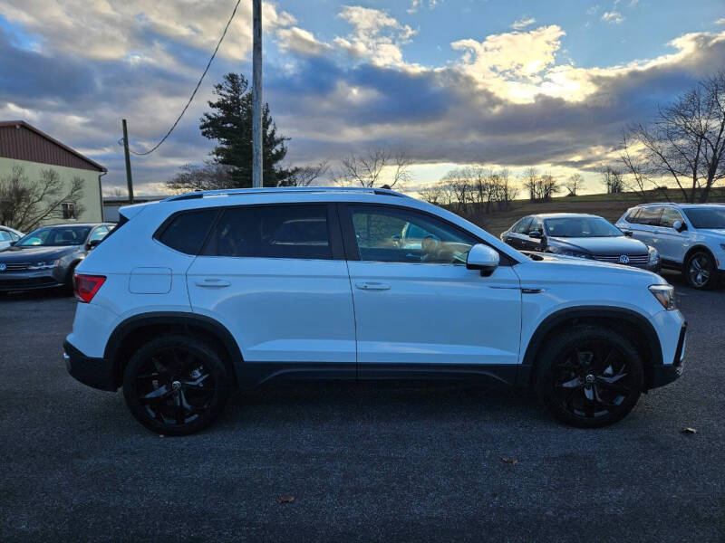 2022 Volkswagen Taos SE 4Motion