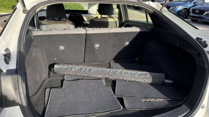 2016 Toyota Prius Two