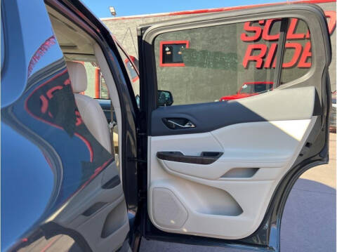 2020 GMC Acadia Denali