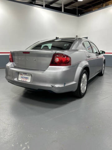 2013 Dodge Avenger SE