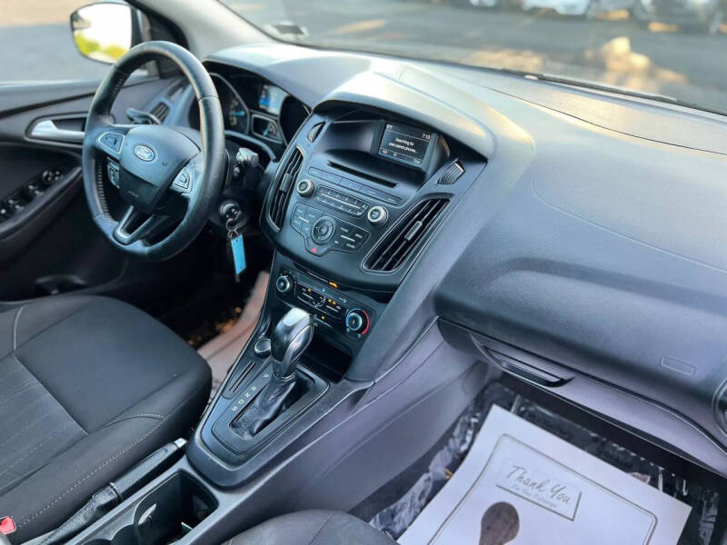 2016 Ford Focus SE