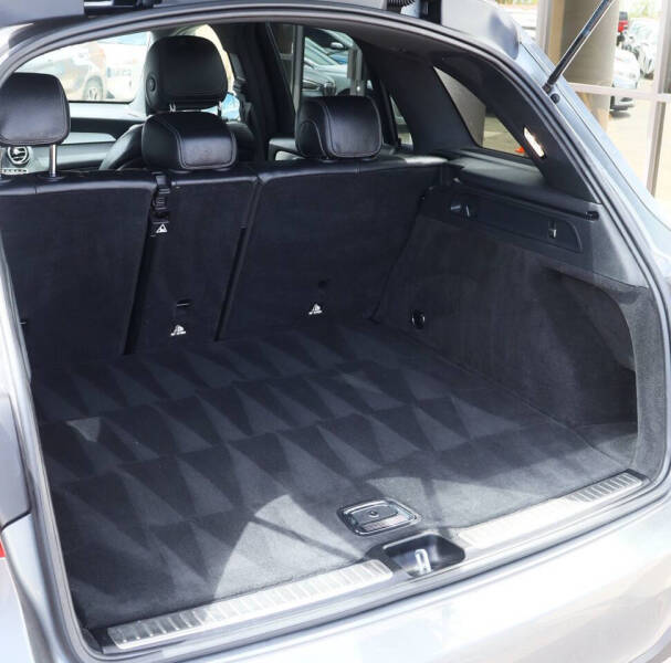 2019 Mercedes-Benz GLC GLC 300