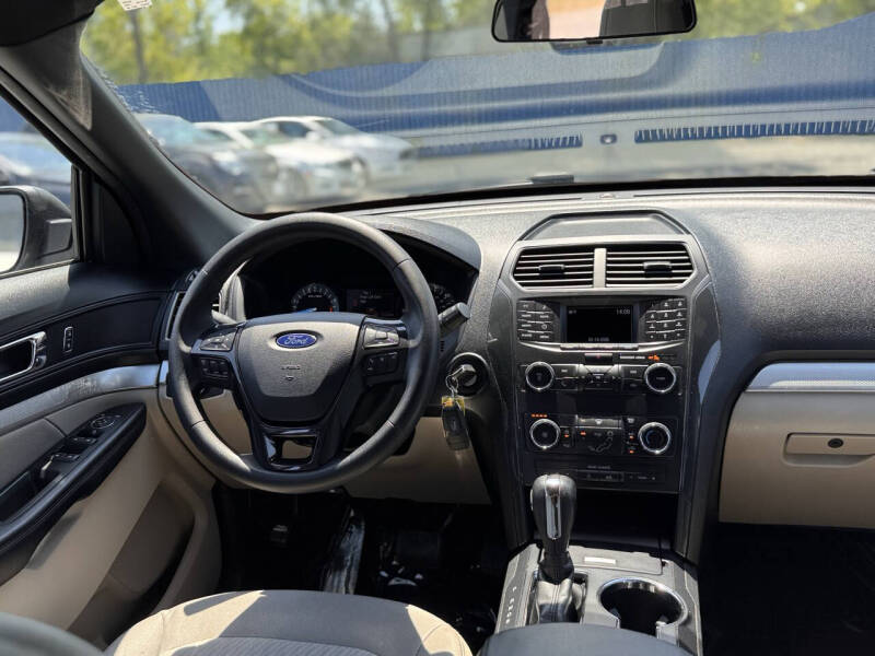 2018 Ford Explorer