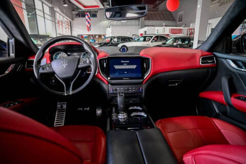 2022 Maserati Ghibli Modena Q4