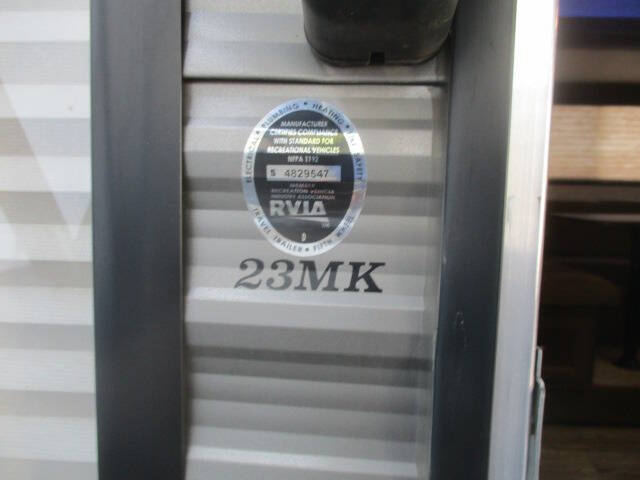 2018 Forest River Cherokee Grey Wolf limited 23M