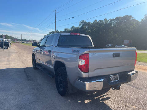 2017 Toyota Tundra SR5