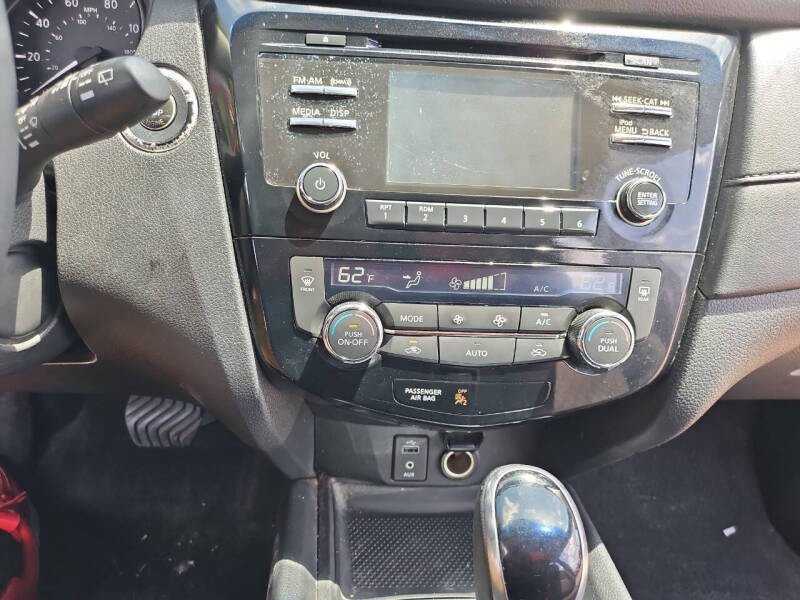 2017 Nissan Rogue SV