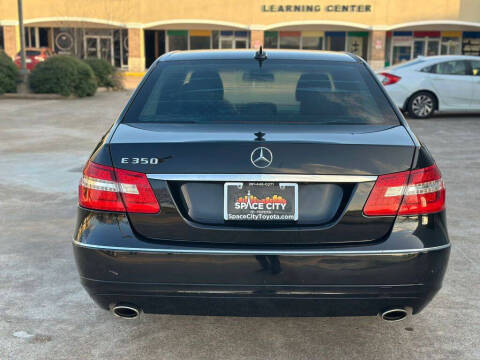 2011 Mercedes-Benz E-Class