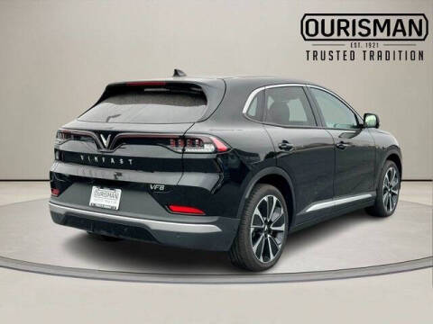 2025 VinFast VF8 Plus