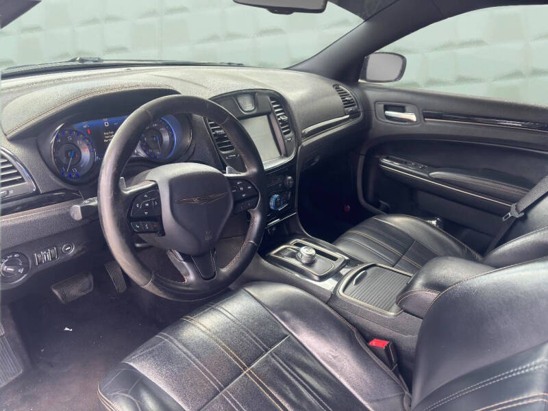 2016 Chrysler 300 S