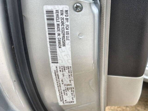 2023 Chrysler Voyager LX