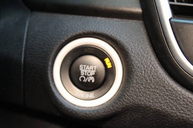 2015 Chrysler 200 LX