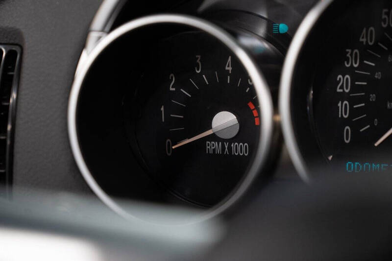 2004 Chevrolet SSR LS