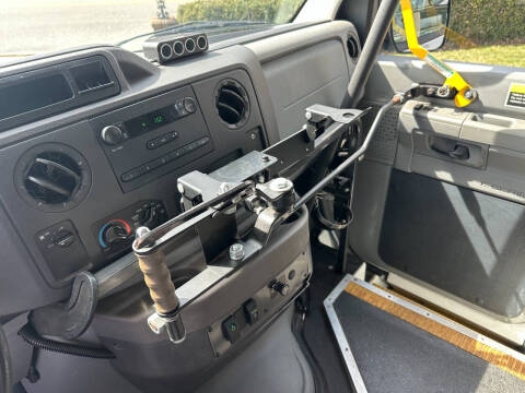 2012 Ford E-Series E-350 SD