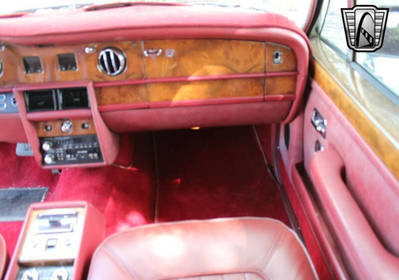 1986 Rolls-Royce Silver Spur and Spirit