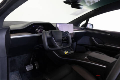 2023 Tesla Model X Standard Range