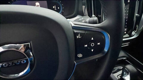 2024 Volvo S60 B5 Core Dark Theme