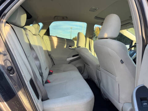 2013 Toyota Prius Three