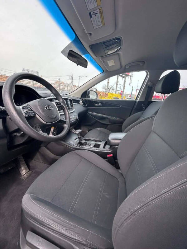 2019 Kia Sorento LX