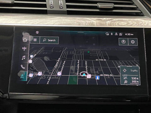 2021 Audi e-tron quattro Premium