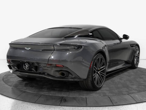 2024 Aston Martin DB12 V8