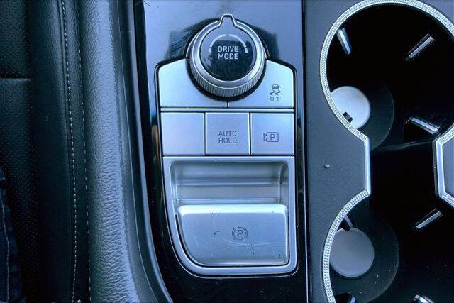2023 Genesis G70
