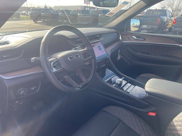 2025 Jeep Grand Cherokee Summit