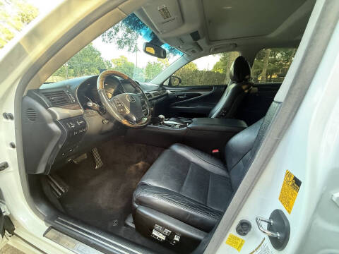 2013 Lexus LS 460