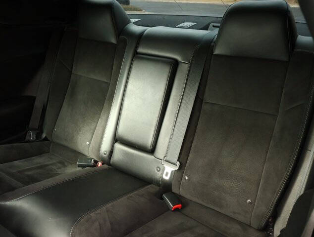 2018 Dodge Challenger 392 HEMI Scat Pack Shaker