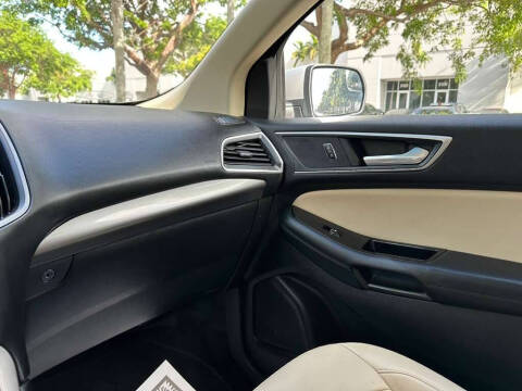 2017 Ford Edge SEL