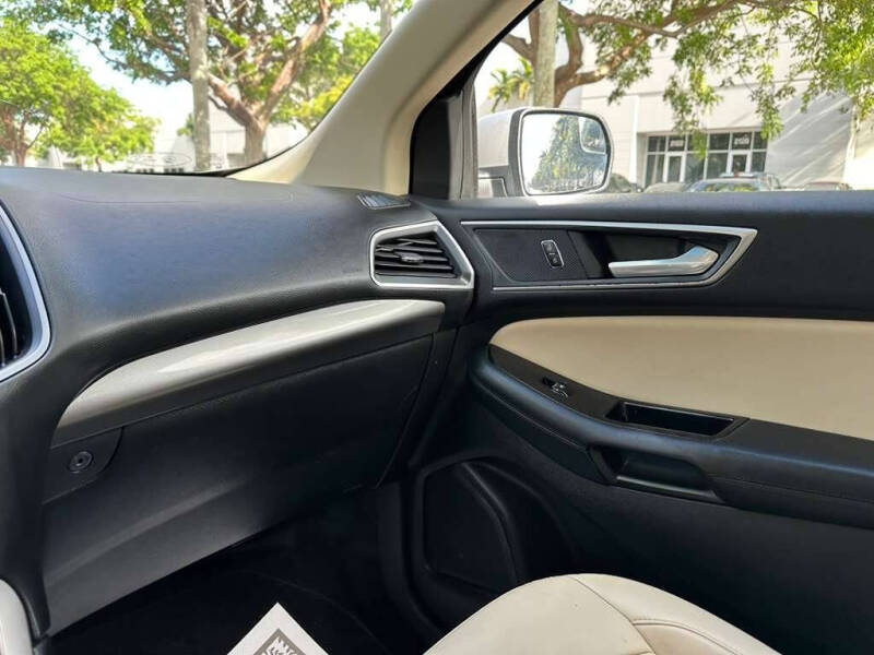 2017 Ford Edge SEL