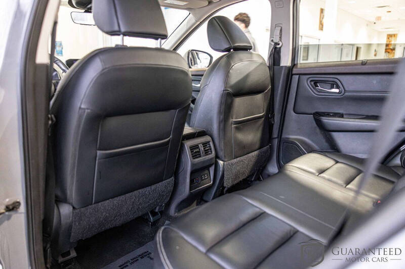 2022 Nissan Rogue SL