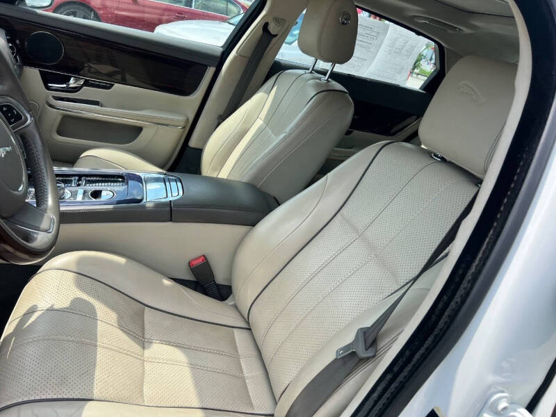 2012 Jaguar XJL Portfolio