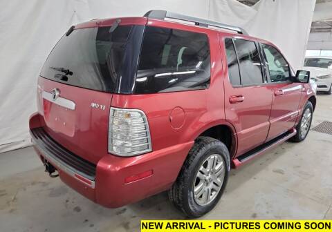 2007 Mercury Mountaineer for sale at DISTINCT AUTO GROUP LLC in Kent OH
