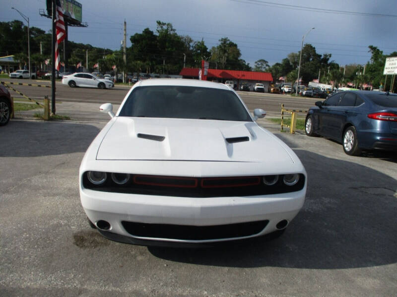 2017 Dodge Challenger SXT