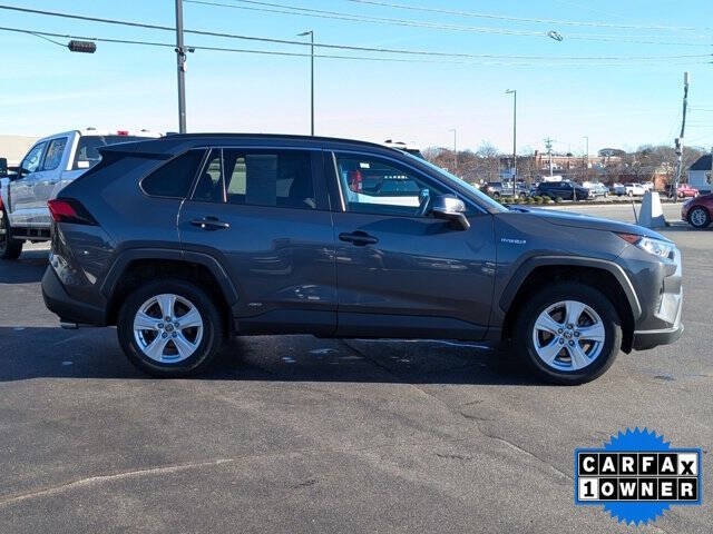 2021 Toyota RAV4 Hybrid XLE