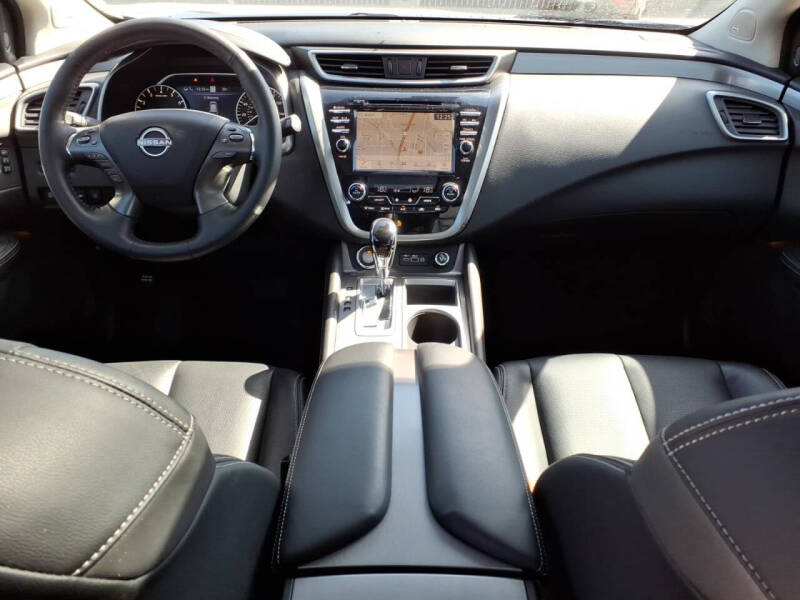 2023 Nissan Murano SL