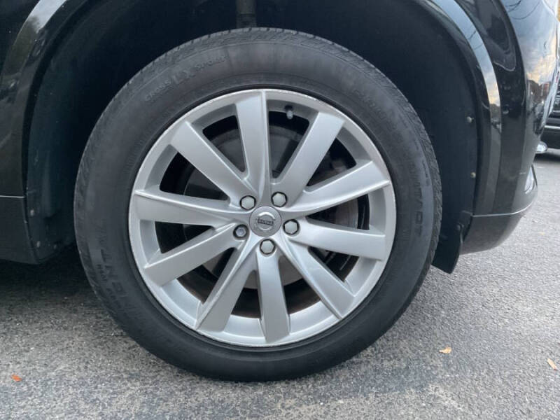 2016 Volvo XC90 T6 Momentum