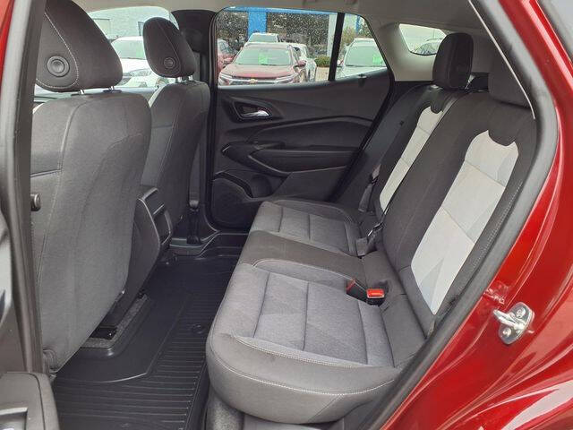 2025 Chevrolet Trax LS