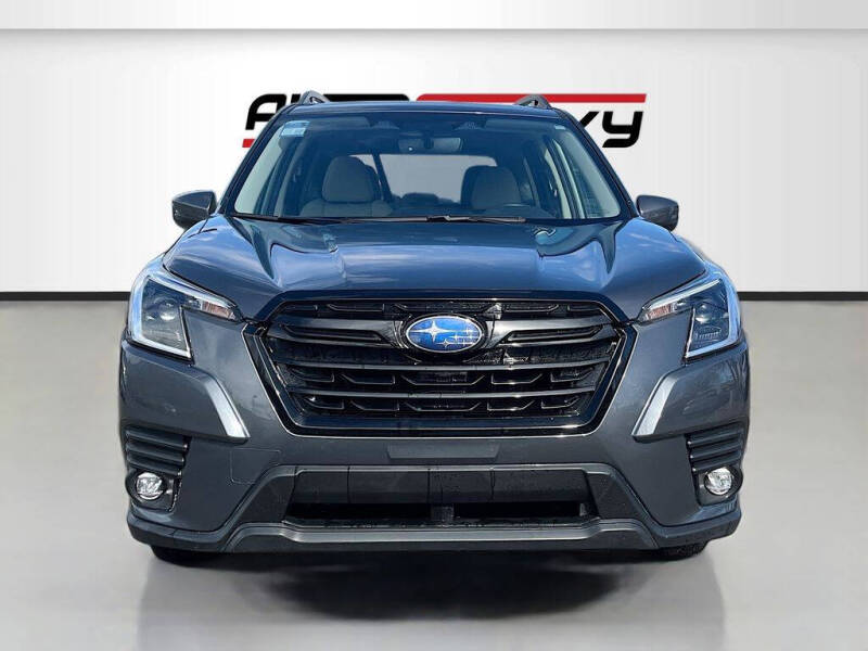 2024 Subaru Forester Premium