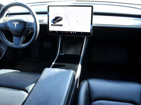 2019 Tesla Model 3 Standard Range Plus