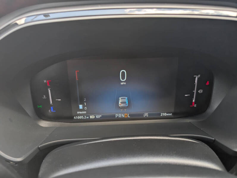 2025 Ford Escape ST-Line Select
