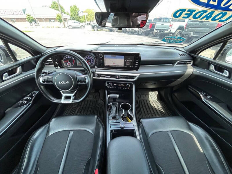 2022 Kia K5