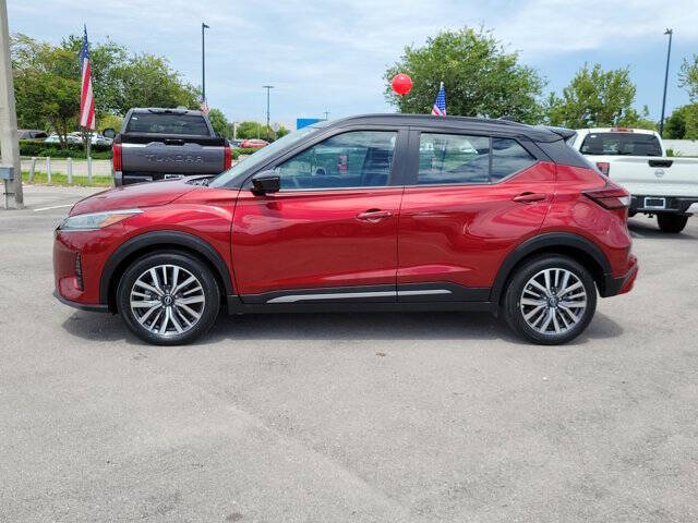 2024 Nissan Kicks SR